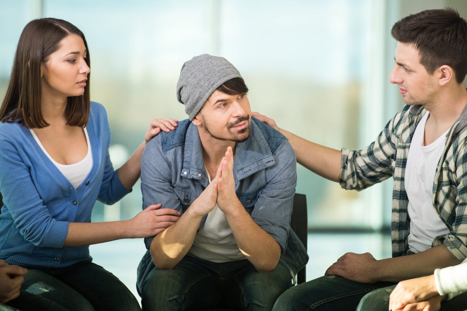 peers supporting addict in recovery