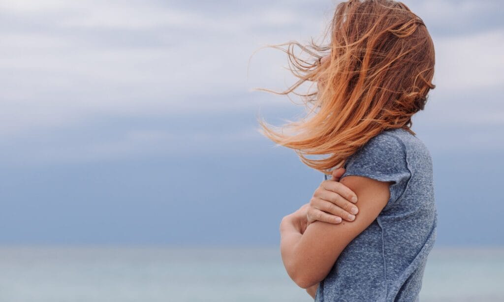woman struggling with withdrawal